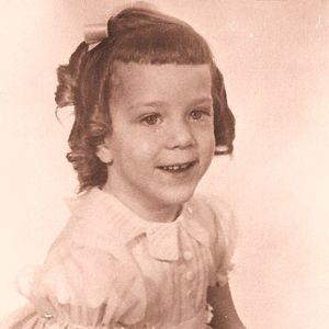 Meet your Posher, Debbie